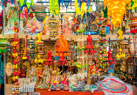 Little india Singapore has lots of great souvenirs, cute trinkets and gifts
