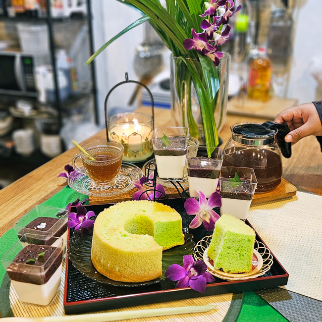 teambuilding singapore, pandan cake making class